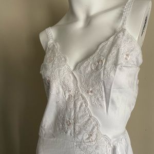 Vintage-Miss Dior New York cotton slip sz med🏷